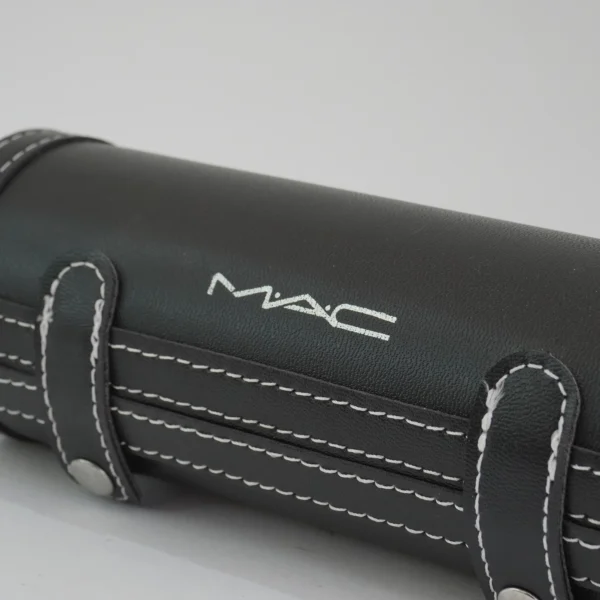 Brochas Mac con estuche - Image 2